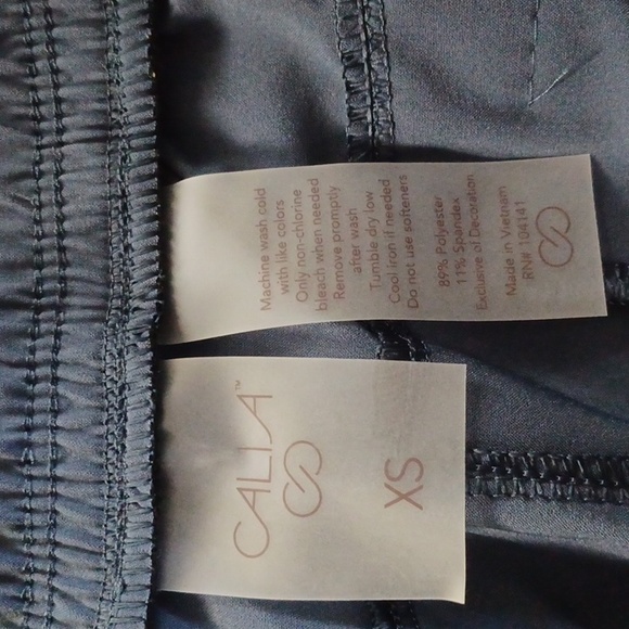 CALIA TrueLight Mid-Rise Bermuda Shorts - NWT - Picture 4 of 13